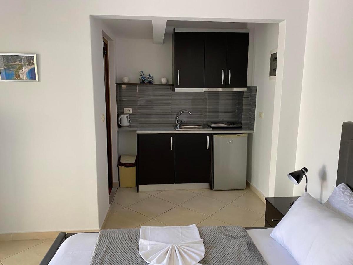 Tomi Apartments Sarande Exterior photo