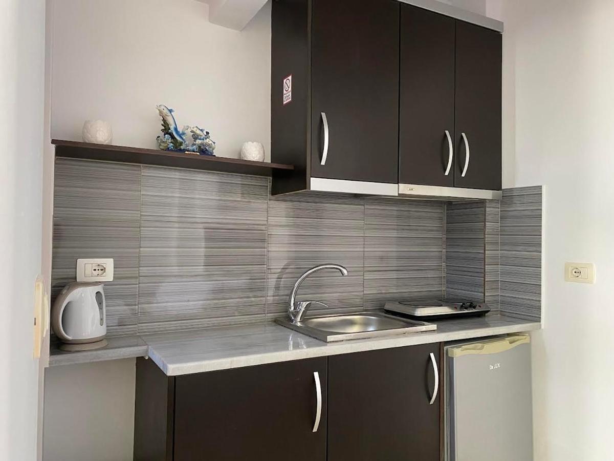 Tomi Apartments Sarande Exterior photo