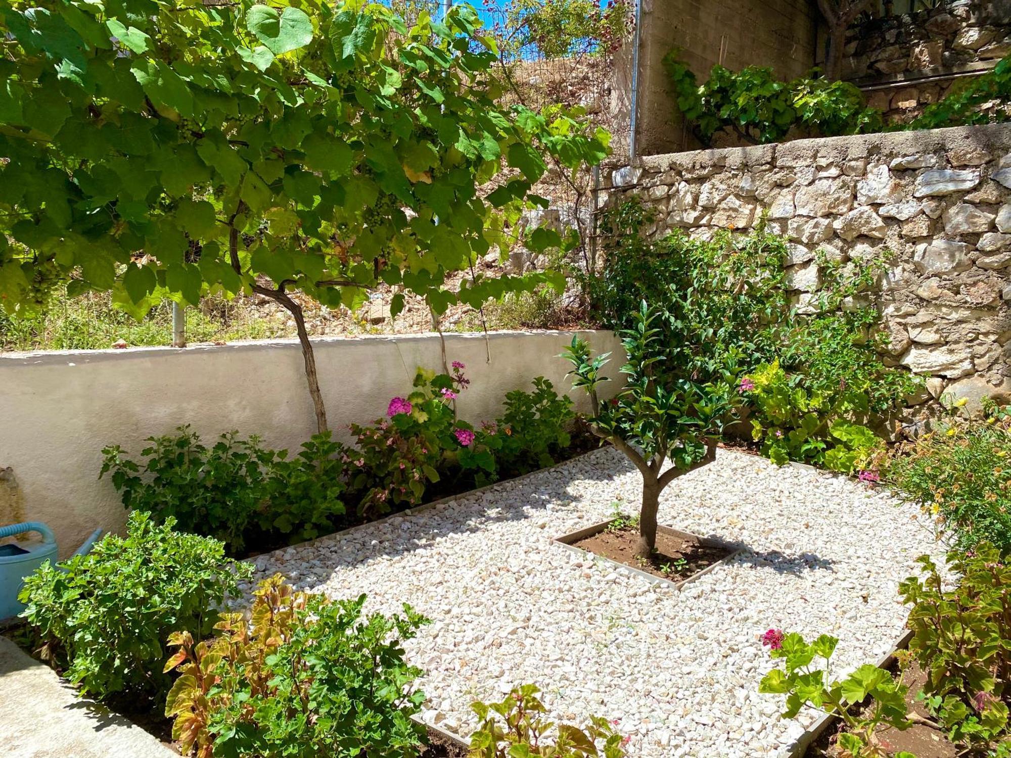 Tomi Apartments Sarande Exterior photo