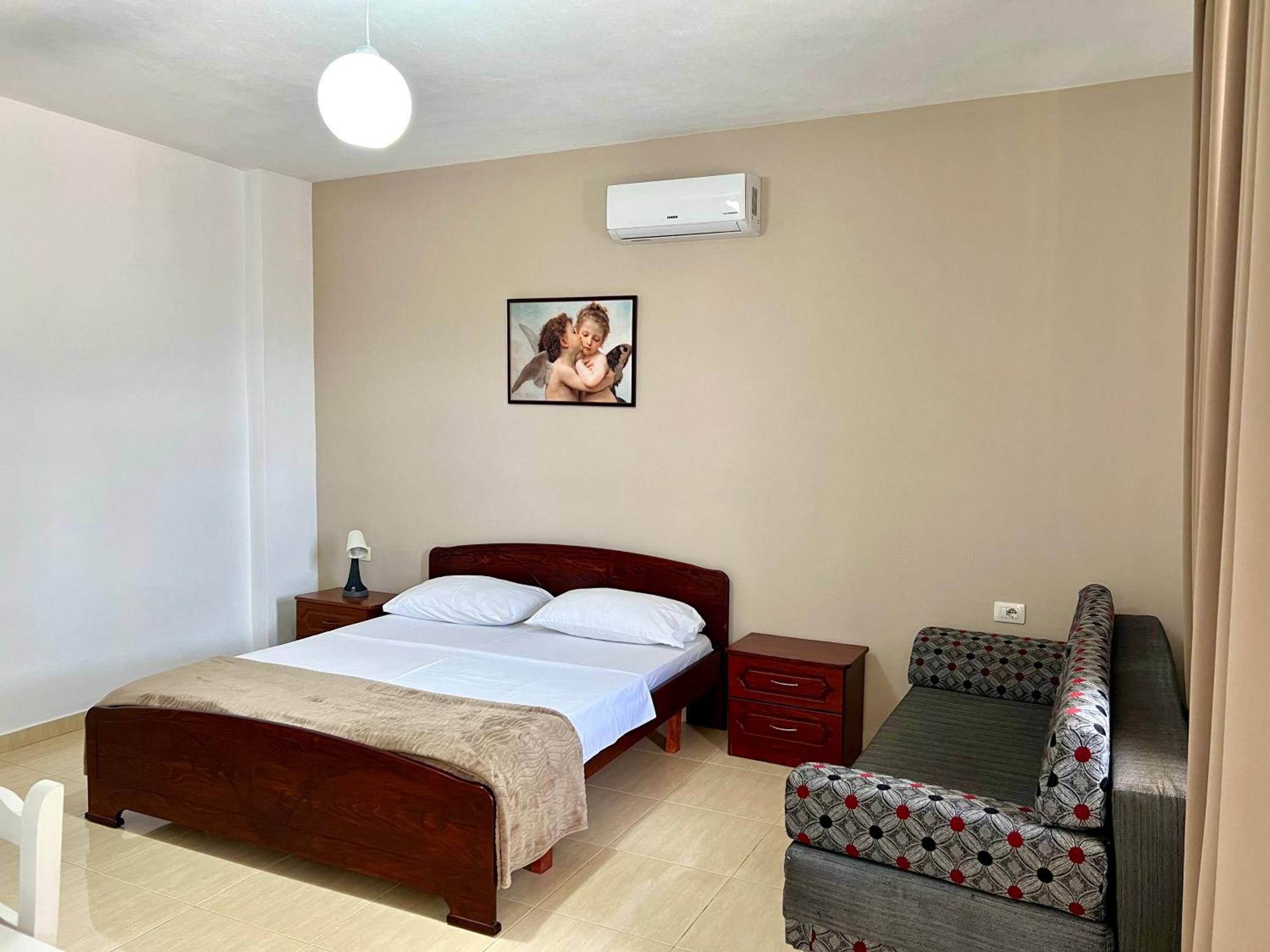 Tomi Apartments Sarande Exterior photo