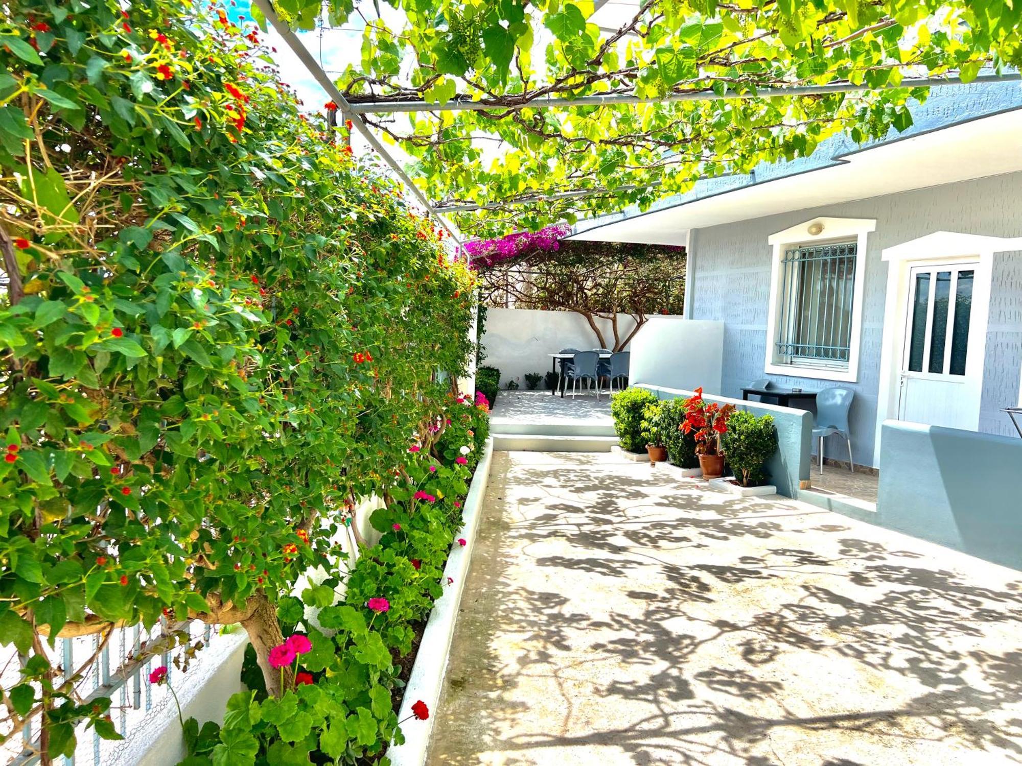 Tomi Apartments Sarande Exterior photo